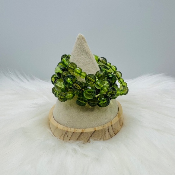 Vibrant Turtle Green Multi-Strand Beaded Bracelet - Picture 4 of 6
